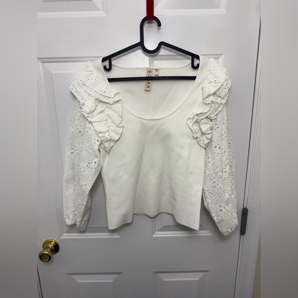 Dolan Left Coast White Eyelet Ruffle Sleeve Sweater Blouse Size L